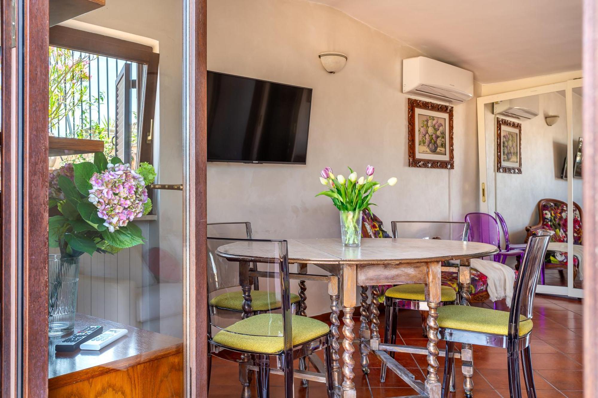Iflat Campo De' Fiori Panoramic Penthouse Apartment